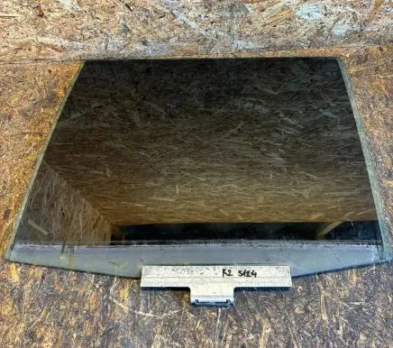 Mercedes-Benz E W124 Rear door window glass 43R001193 223D0T25