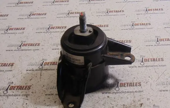 Hyundai i30 Engine mount bracket 21810-A5000