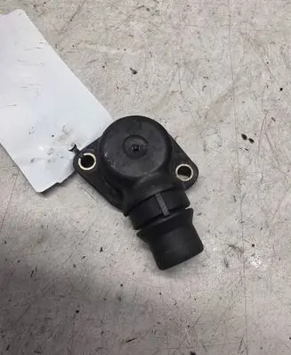 Volkswagen PASSAT B5.5 Engine coolant pipe/hose 038121144A