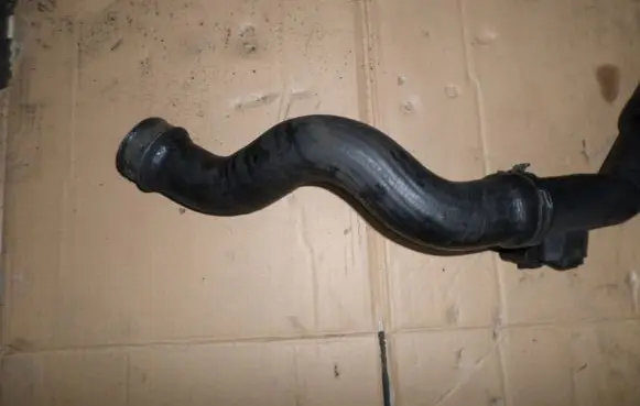 Ford Galaxy Intercooler hose/pipe 3M219F072AA