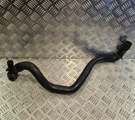 Volkswagen Golf V Engine coolant pipe/hose