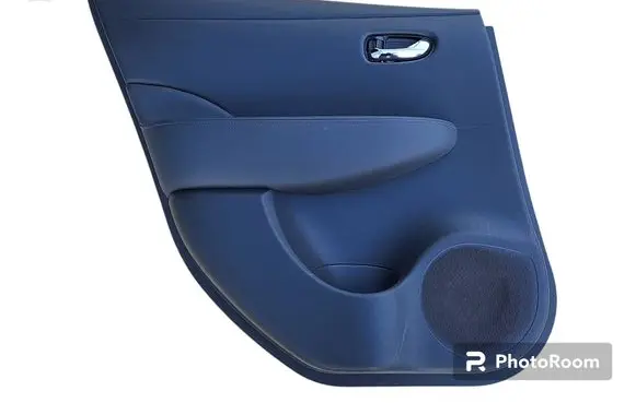 Nissan Leaf I (ZE0) Rear door card panel trim 829233NL0A