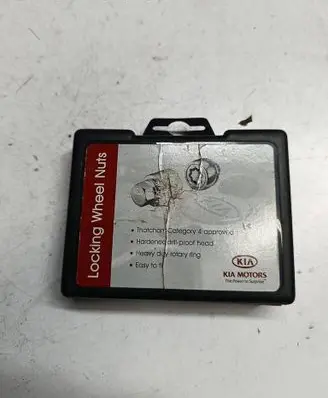KIA Ceed Nuts/bolts a8wef189