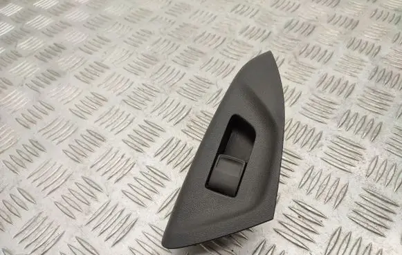Toyota Aygo AB40 Electric window control switch