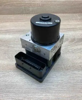 BMW 1 E81 E87 ABS Pump 6789301 6789300