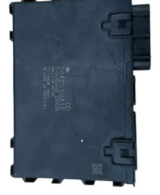 Nissan Qashqai J12 Other control units/modules 284Z06UA1E 230524 P96400DURVB