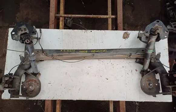 Renault Kangoo II Rear axle beam 