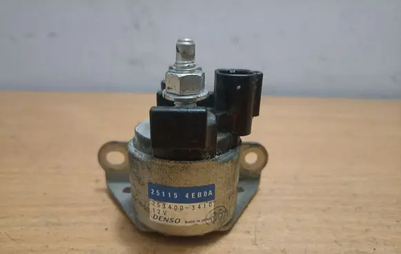 Nissan X-Trail T32 Ignition-blocking relay 251154EB0A 2534003410