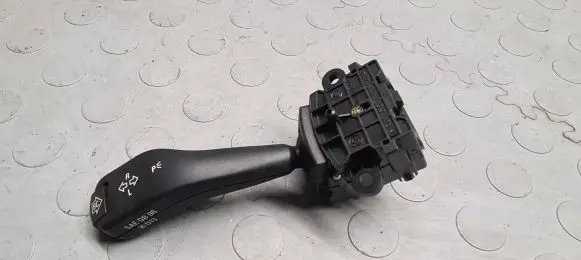 BMW X3 E83 Indicator stalk 363668M 01104010
