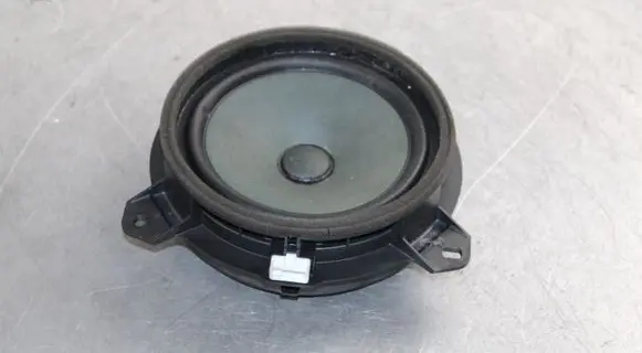 Toyota Auris E180 Rear door speaker 861600D370