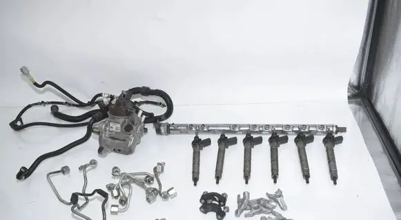 BMW 5 GT F07 Fuel injection high pressure pump 7800123 7805428 7800124