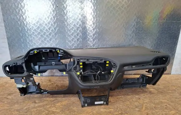 Ford Fiesta Dashboard A04304