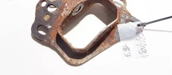 Opel Vectra B Bracket in trunk/boot 