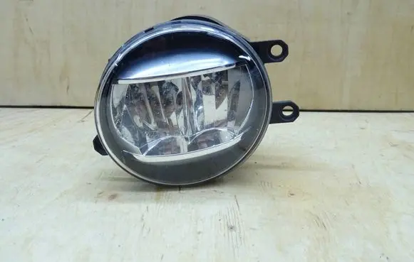 Toyota C-HR I Front fog light E1313794L