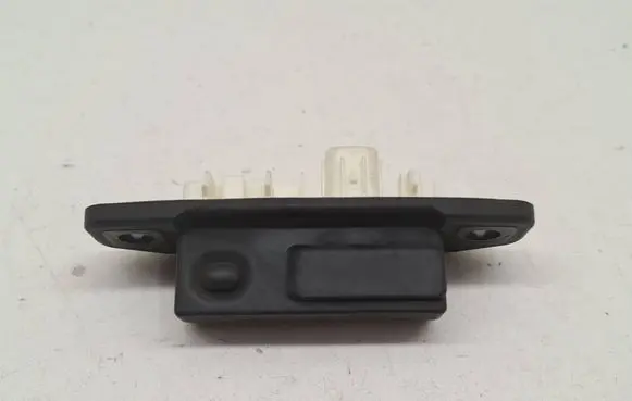 Toyota RAV 4 (XA50) Tailgate opening switch 15D355