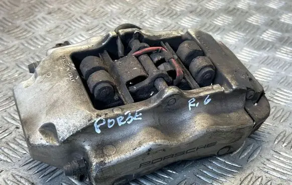 Porsche Cayenne (9PA) Rear brake caliper