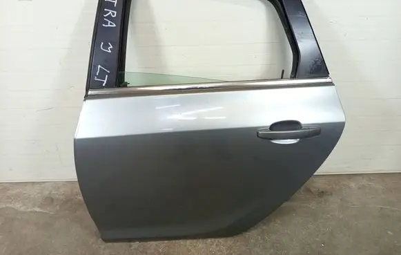 Rear door