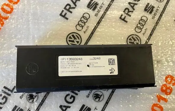 Cadillac Escalade Oil temperature sensor 13593248