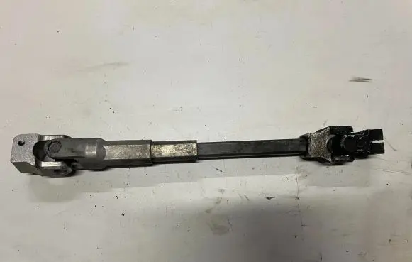 BMW 1 E81 E87 Steering column universal joint 6769157