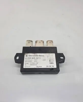Mercedes-Benz C W205 Tailgate/trunk control unit/module A2059055211
