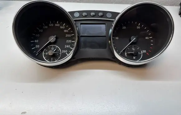Mercedes-Benz R W251 Speedometer (instrument cluster) A2515400248 A2514420421 A2515401911