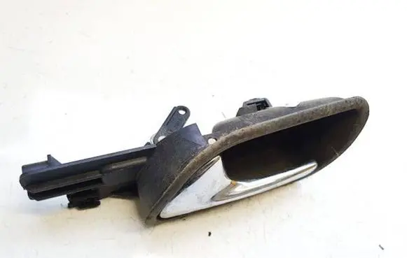 Rear door interior handle