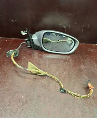 Peugeot 607 Front door electric wing mirror E9024091 E9014091