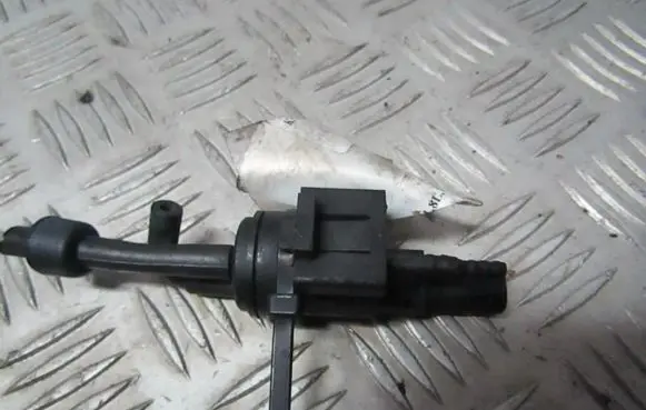 Mercedes-Benz C W203 Valve vacuum 0025401497 48B43625B00