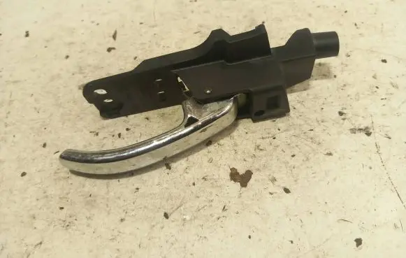 Chrysler Sebring (JS) Rear door interior handle 1fv25trmaa