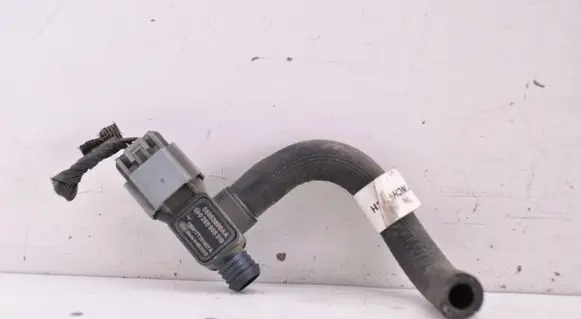 Chrysler Town u0026 Country V Engine mount vacuum valve 68053596AA