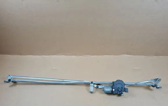 Front wiper linkage and motor