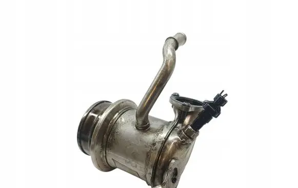 Skoda Octavia Mk4 EGR valve cooler 05L131512
