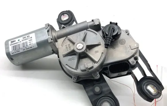 Audi Q3 F3 Rear window wiper motor 5E5955711B