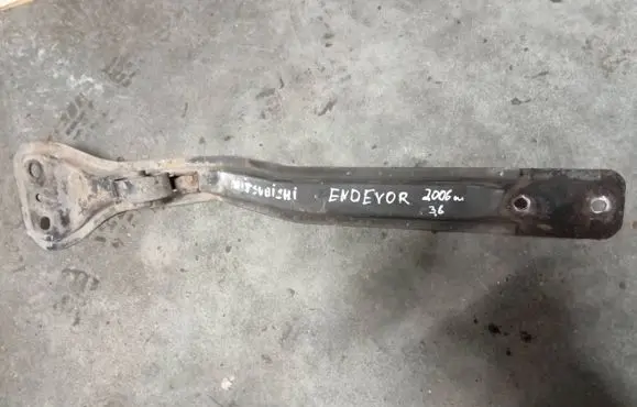 Mitsubishi Endeavor Front subframe