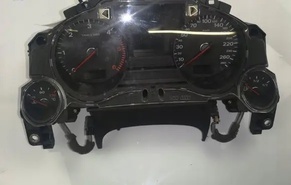 Audi A8 S8 D3 4E Speedometer (instrument cluster) 4E0920900F