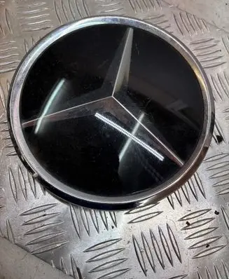 Mercedes-Benz CLA C117 X117 W117 Manufacturer badge logo/emblem A1648880411