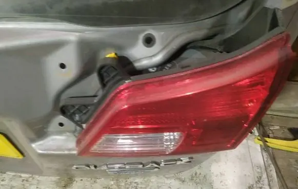 Subaru Outback Tailgate rear/tail lights