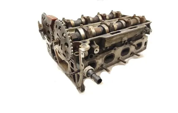 Opel Corsa C Engine head 55355430 55355467