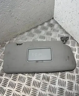 Nissan X-Trail T30 Sun visor
