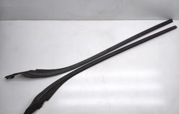 Volvo S60 Windshield trim 30753985 30753986