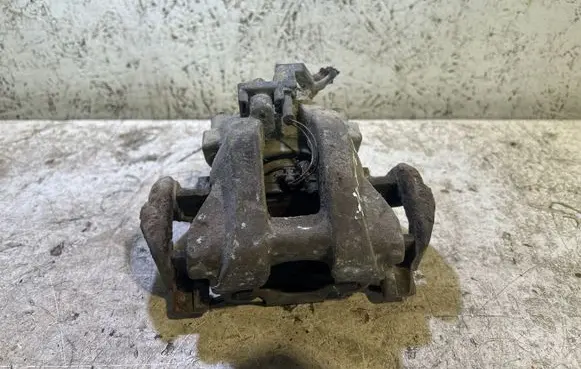 Mercedes-Benz E W211 Rear brake caliper