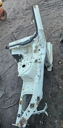 Mazda 3 Front side member brak