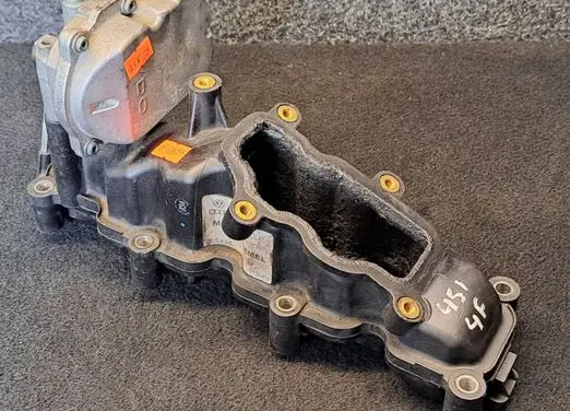 Audi A4 S4 B7 8E 8H Intake manifold 059129712P 059129086E