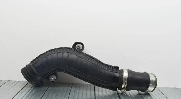 Audi Q3 8U Intercooler hose/pipe 1K0145840R 1K0145828F