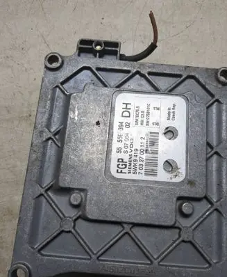 Opel Astra H Engine control unit/module 55559394 7032700112 S0700402