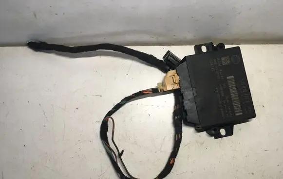 Skoda Superb B6 (3T) Parking PDC control unit/module 5J0919475B