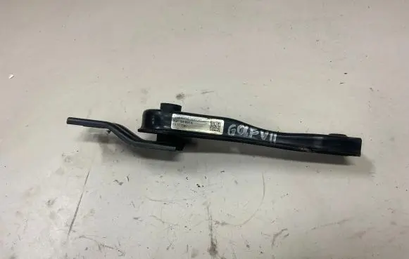 Volkswagen Golf VII Engine mounting bracket 5Q0199855N 18102017 XX4ASPAF060CDA