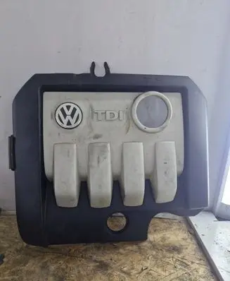 Volkswagen Golf V Engine cover (trim)