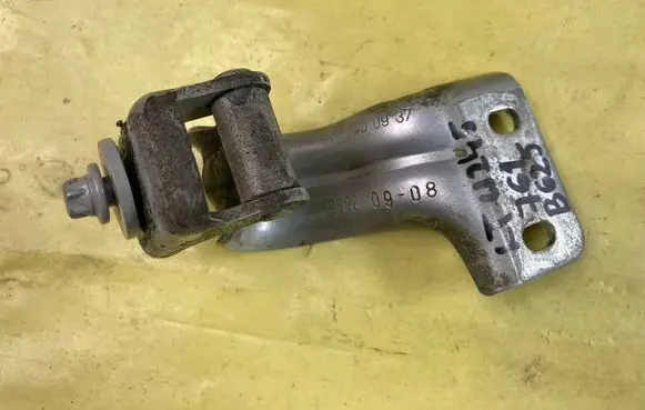 Mercedes-Benz B W245 Tailgate/trunk/boot hinge A1697400937 13920908