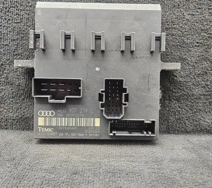 Audi A8 S8 D3 4E Comfort/convenience module 4E0907279L 4E0910279L